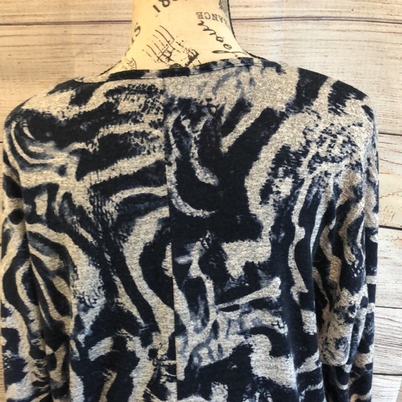 Clara Sun Woo Top Short Sleeves Swirls of Blue Size XS - Picture 6 of 8